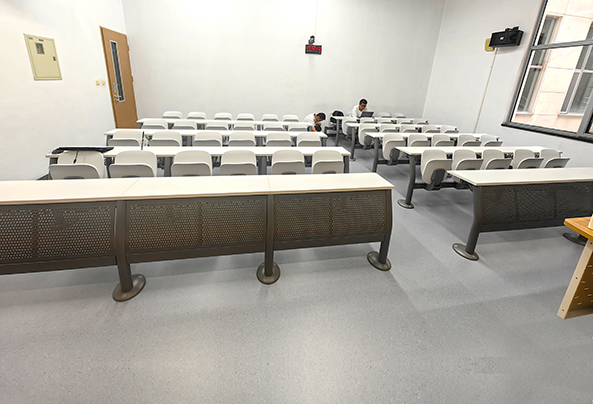 必一运动同质透心pvc地板